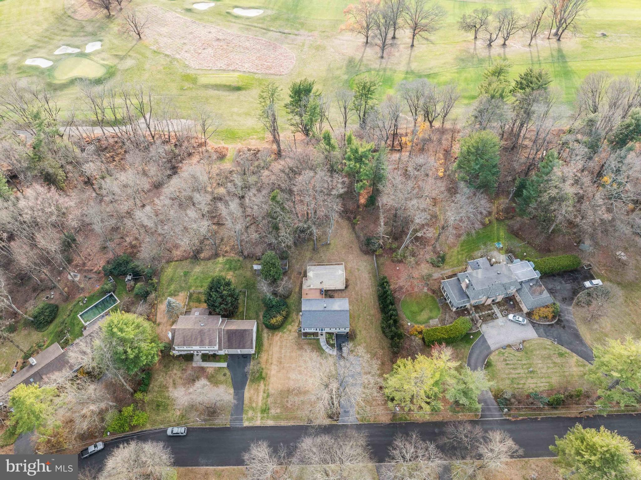 472 Woodward Drive Huntingdon Valley, PA 19006 - Photo 21 of 27 an aerial view of a house with a yard