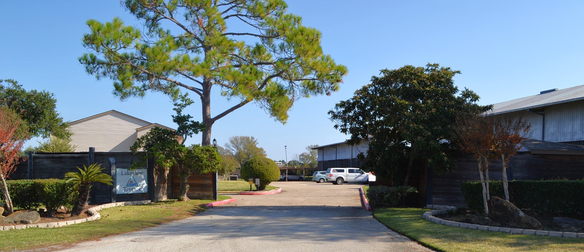 102 Lakeview Terrace, Unit D Conroe, TX 77356 - Photo 36 of 44