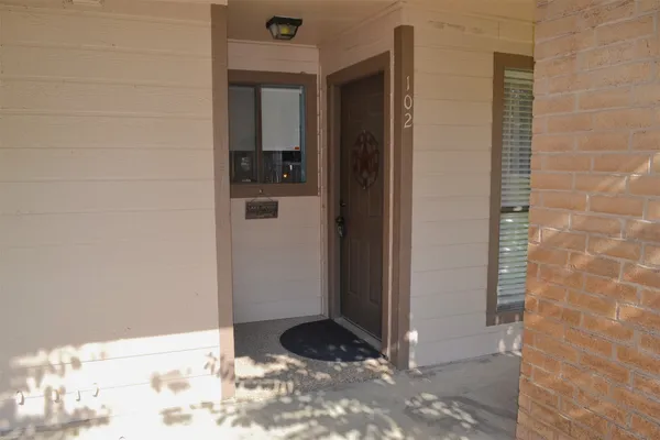 $215,000 | 102 Lakeview Terrace, Unit D, Conroe, TX 77356