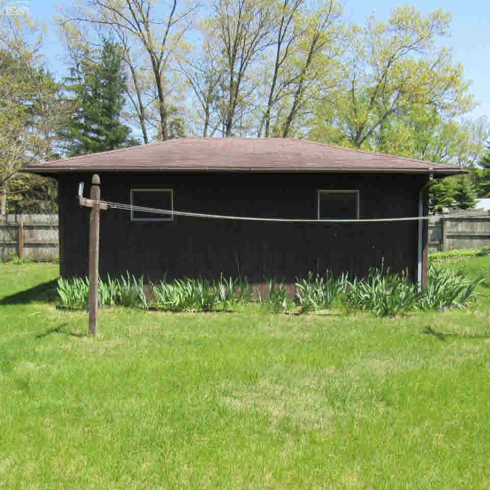 13228 Lubke Road New Buffalo, MI 49117 - Photo 23 of 59 21148835-22.JPG