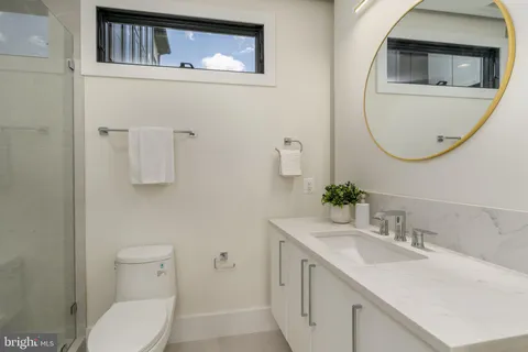 $3,485,000 | 104 Mashie Court Southeast, Vienna, VA 22180