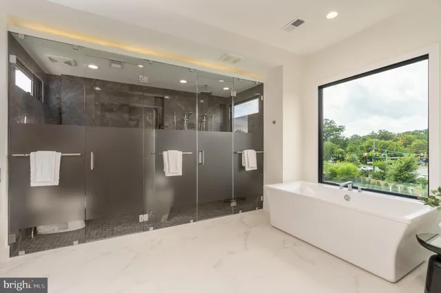 $3,485,000 | 104 Mashie Court Southeast, Vienna, VA 22180