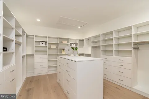 $3,485,000 | 104 Mashie Court Southeast, Vienna, VA 22180