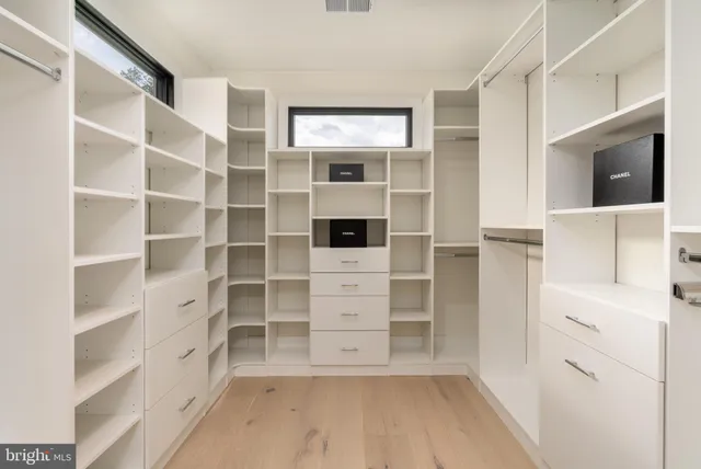 $3,485,000 | 104 Mashie Court Southeast, Vienna, VA 22180