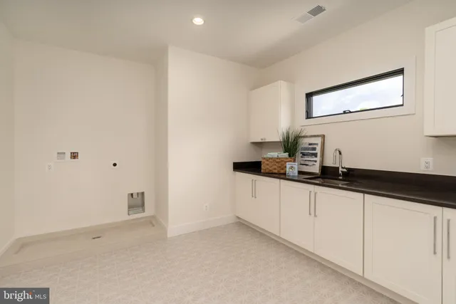 $3,485,000 | 104 Mashie Court Southeast, Vienna, VA 22180