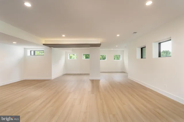 $3,485,000 | 104 Mashie Court Southeast, Vienna, VA 22180