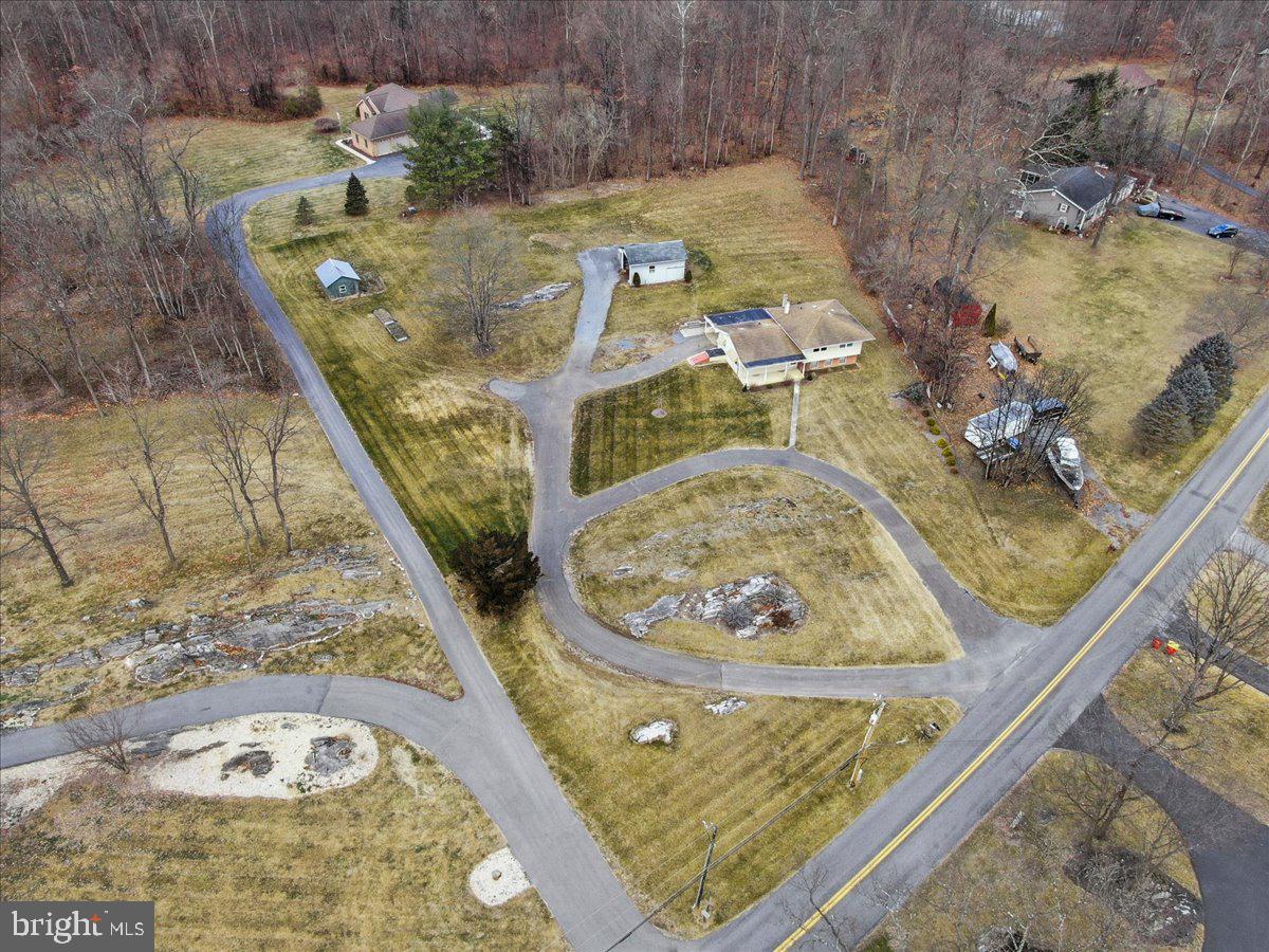 8522 Neck Road Williamsport, MD 21795 - Photo 3 of 52