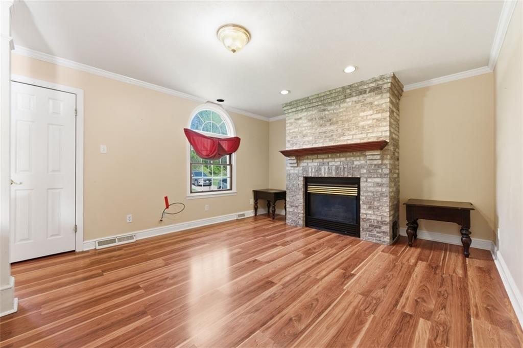 2346 Nicholson Road Sewickley, PA 15143 - Photo 4 of 42