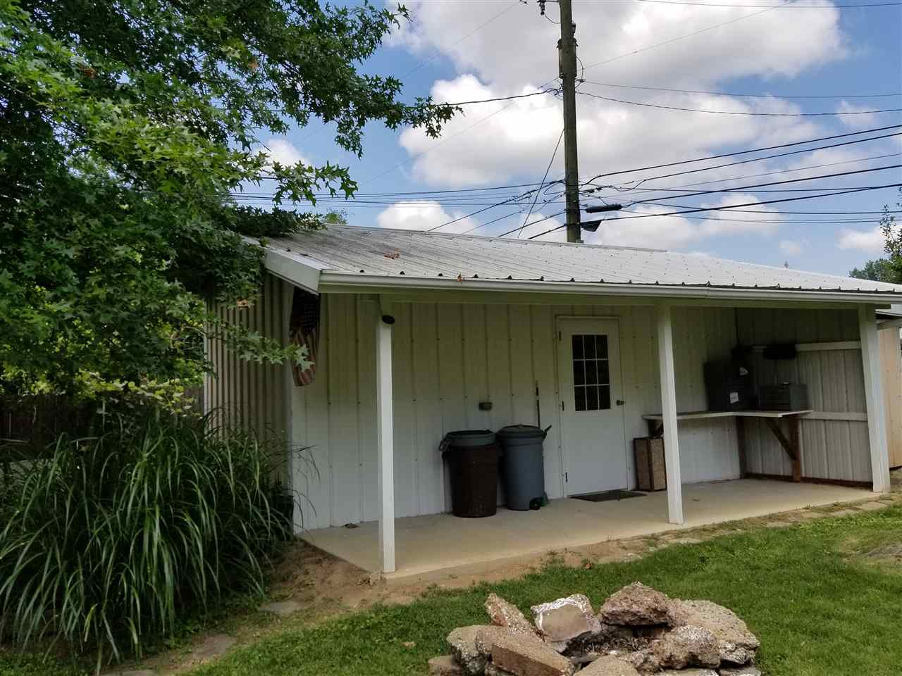 2912 Bergdolt Road Evansville, IN 47711 - Photo 26 of 33 Gallery Image 26