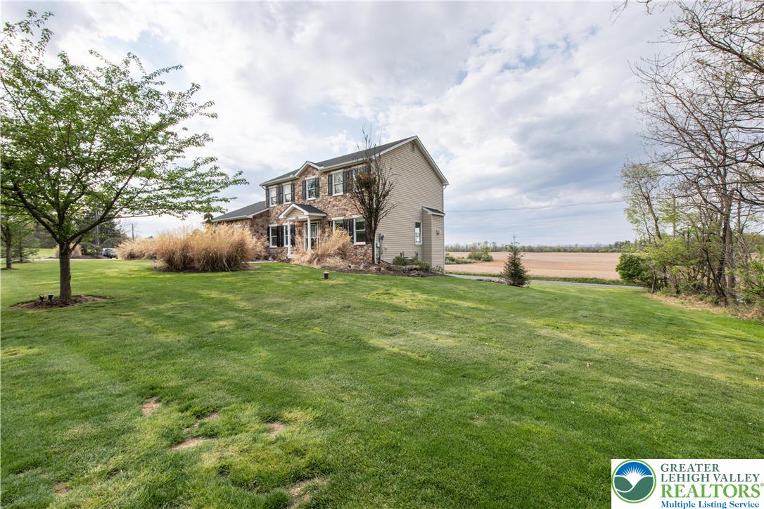 2575 Huckleberry Road Allentown, PA 18104 - Photo 45 of 57