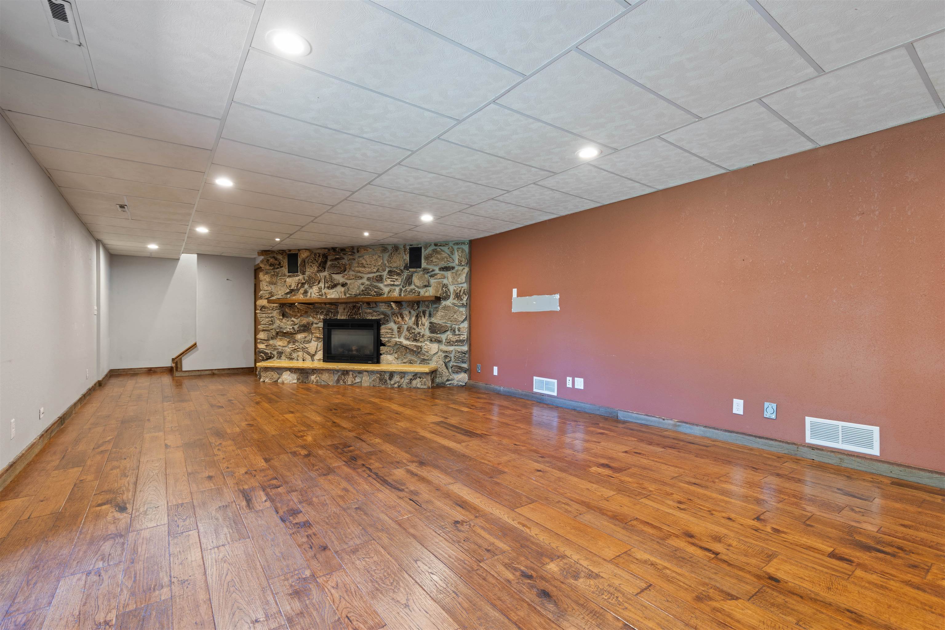 1048 North Blind Road Chana, IL 61015 - Photo 24 of 45