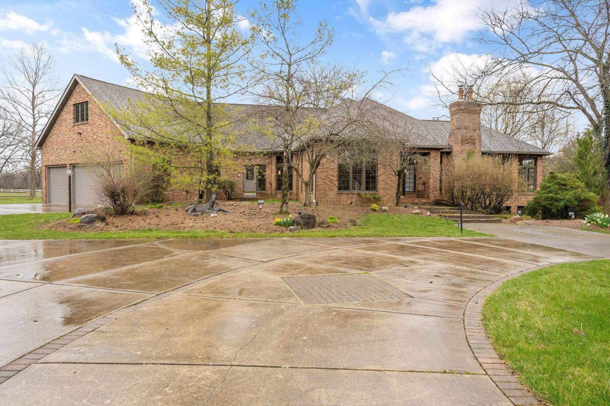 3450 Mann Road Blacklick, OH 43004 - Photo 4 of 134 Front Exterior