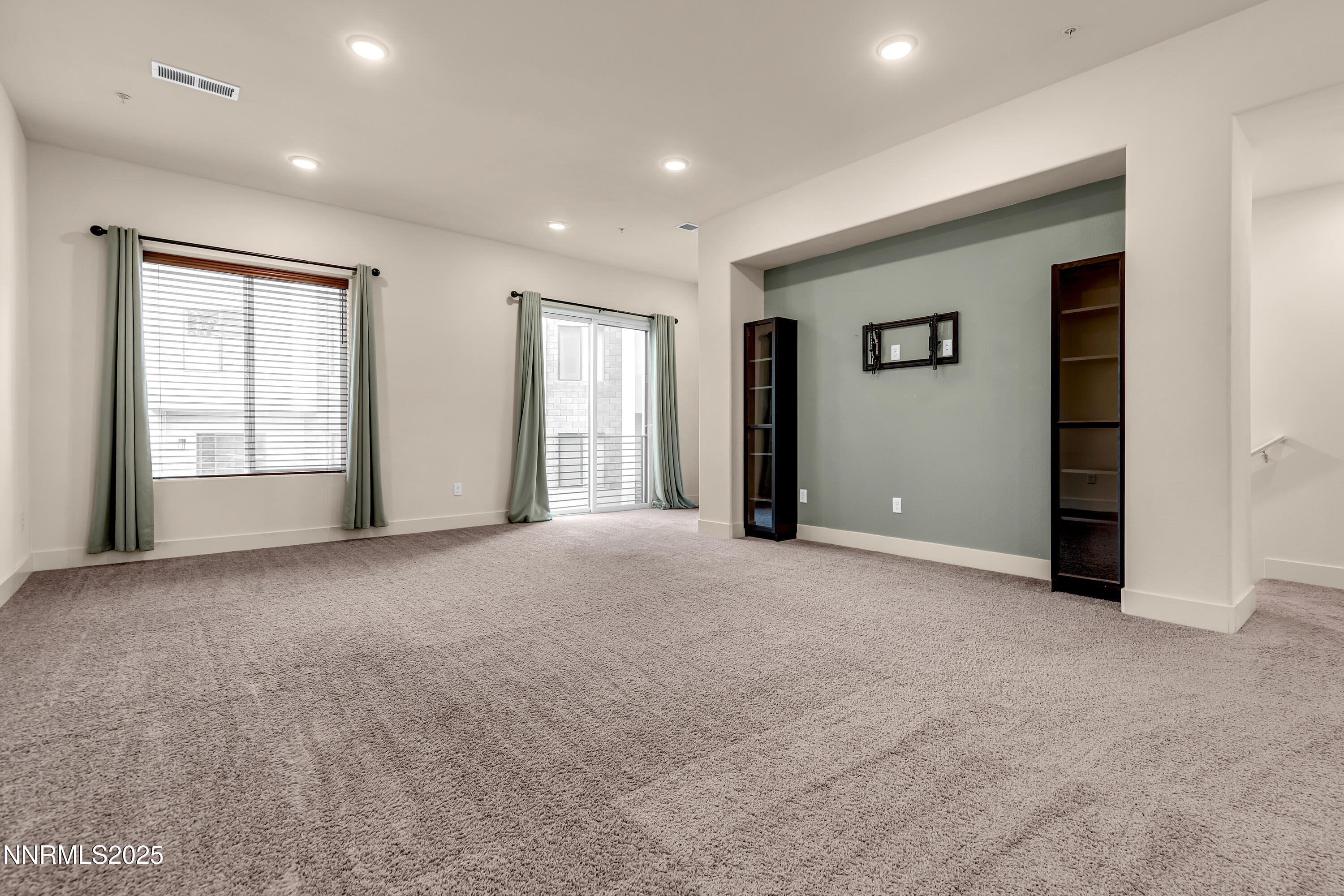 2562 River Hatchling Lane Reno, NV 89503 - Photo 11 of 42 RiverHatching2562-004