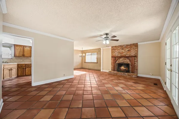 $444,000 | 6725 North Baird Avenue, Fresno, CA 93710