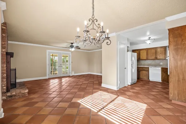 $444,000 | 6725 North Baird Avenue, Fresno, CA 93710