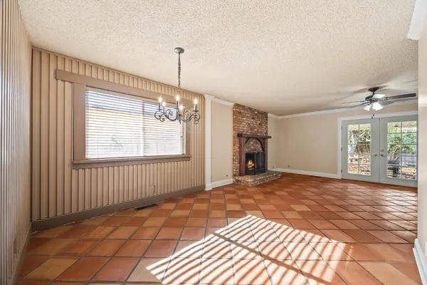 $444,000 | 6725 North Baird Avenue, Fresno, CA 93710