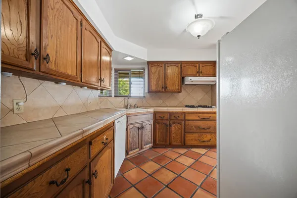 $444,000 | 6725 North Baird Avenue, Fresno, CA 93710