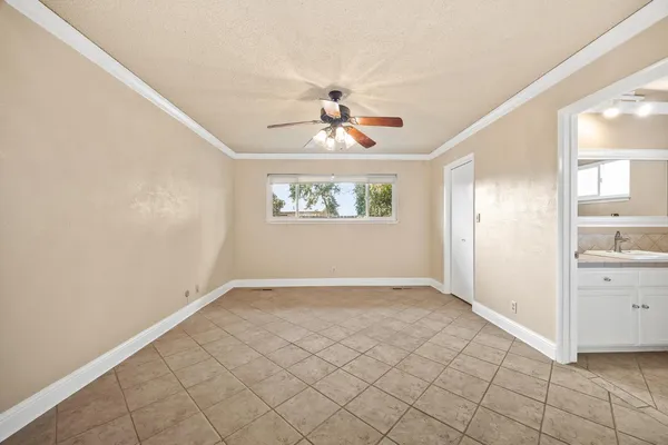 $444,000 | 6725 North Baird Avenue, Fresno, CA 93710