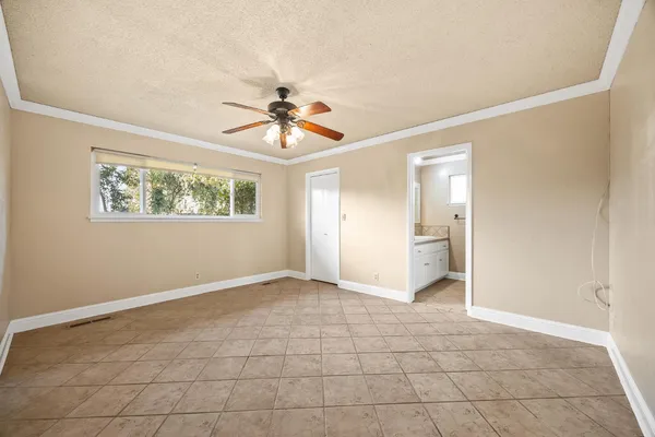 $444,000 | 6725 North Baird Avenue, Fresno, CA 93710