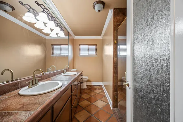 $444,000 | 6725 North Baird Avenue, Fresno, CA 93710