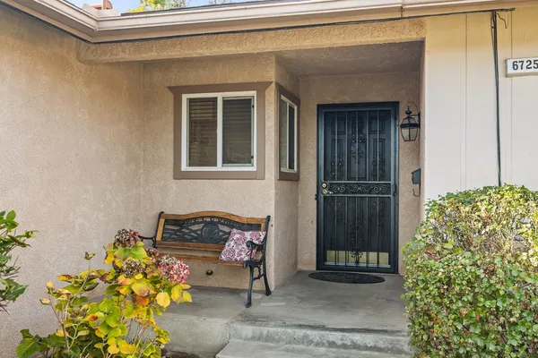 $444,000 | 6725 North Baird Avenue, Fresno, CA 93710