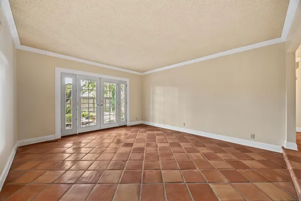 $444,000 | 6725 North Baird Avenue, Fresno, CA 93710