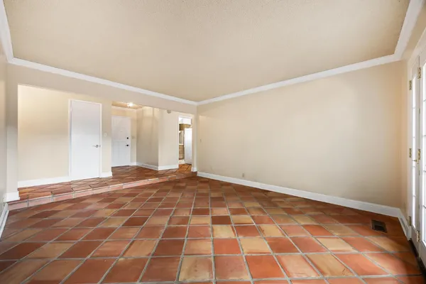 $444,000 | 6725 North Baird Avenue, Fresno, CA 93710