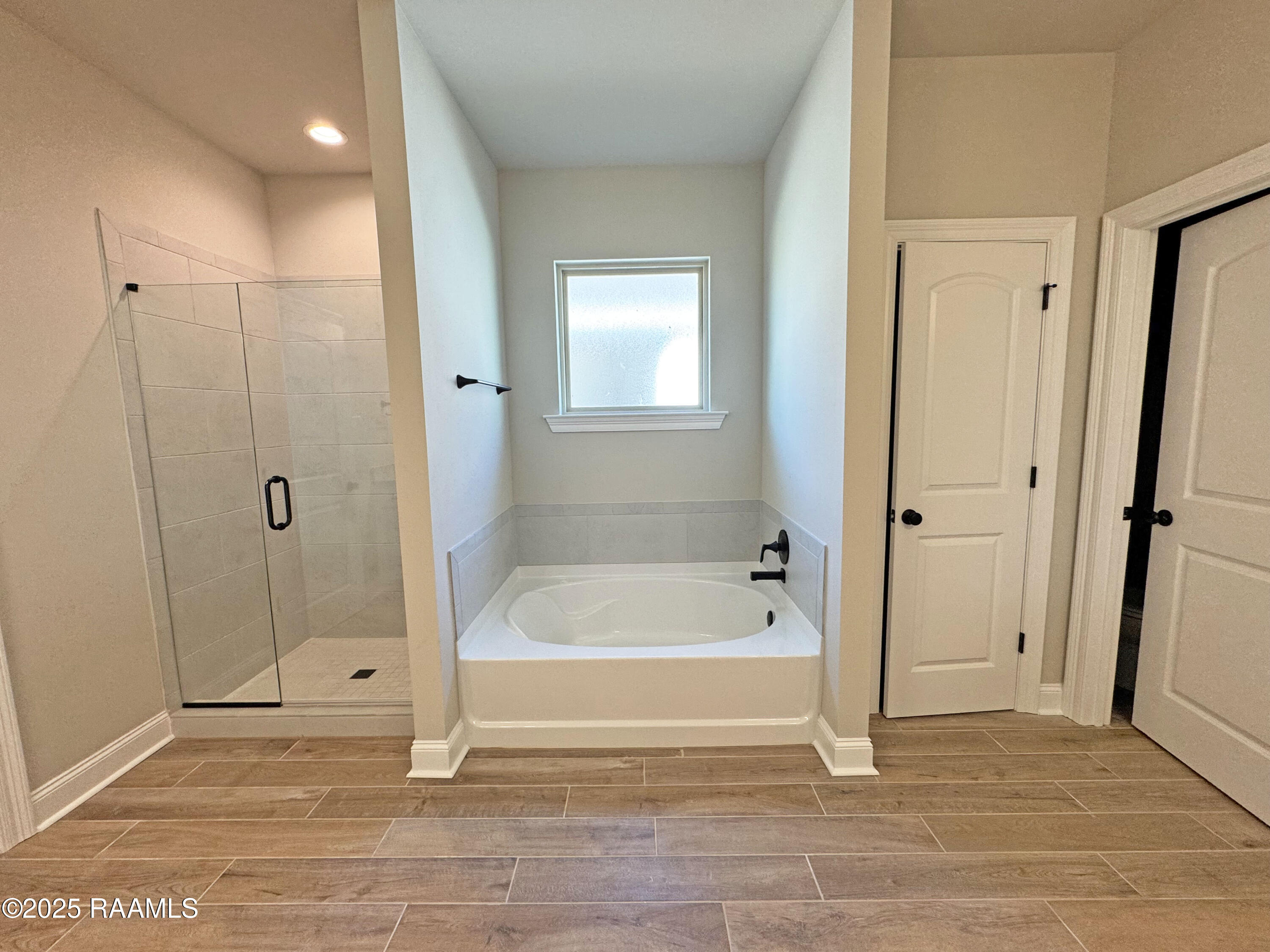 604 Breck Youngsville, LA 70592 - Photo 6 of 7 PRIMARY BATH