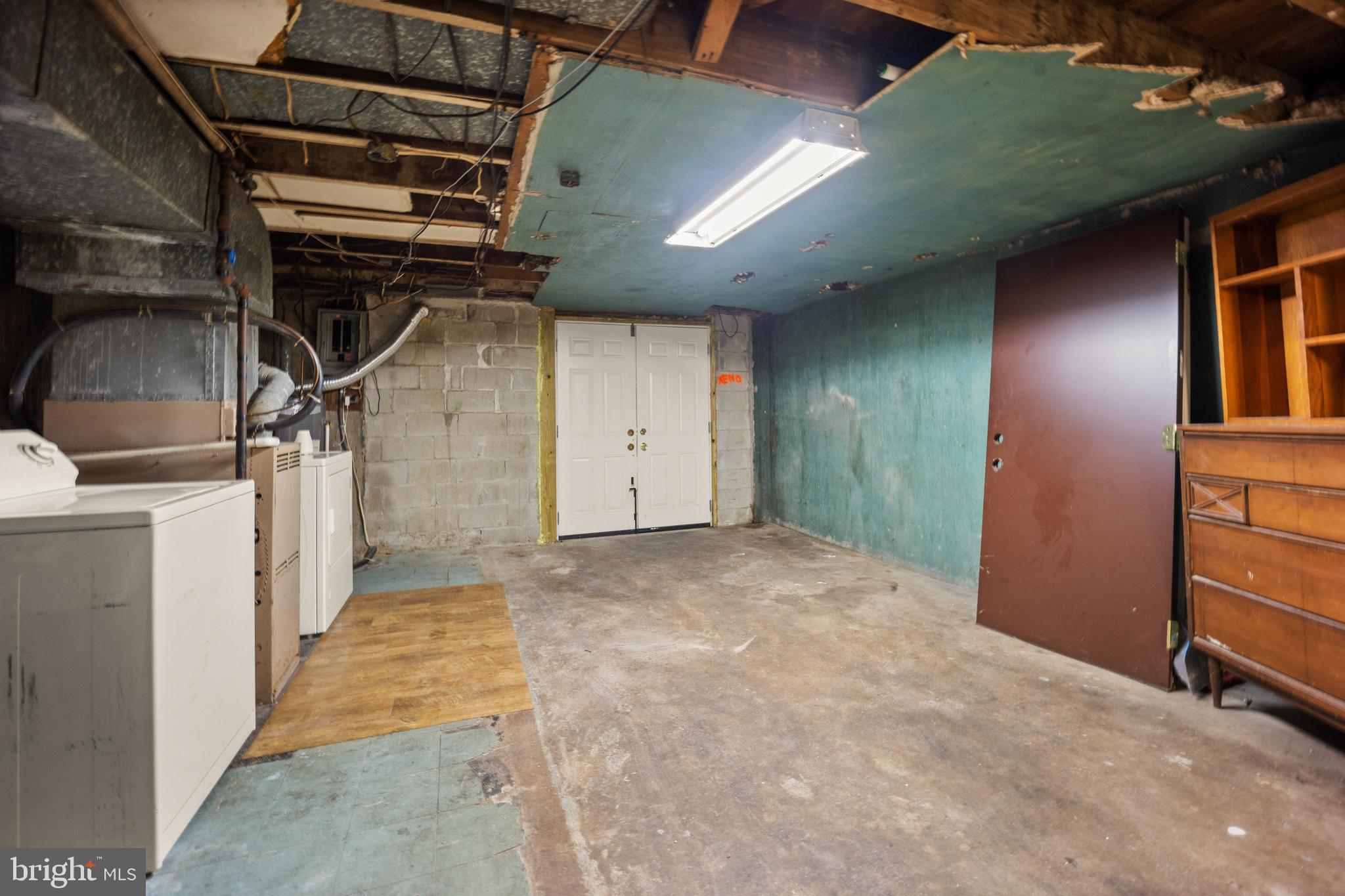 1082 Taylor Drive Folcroft, PA 19032 - Photo 29 of 35