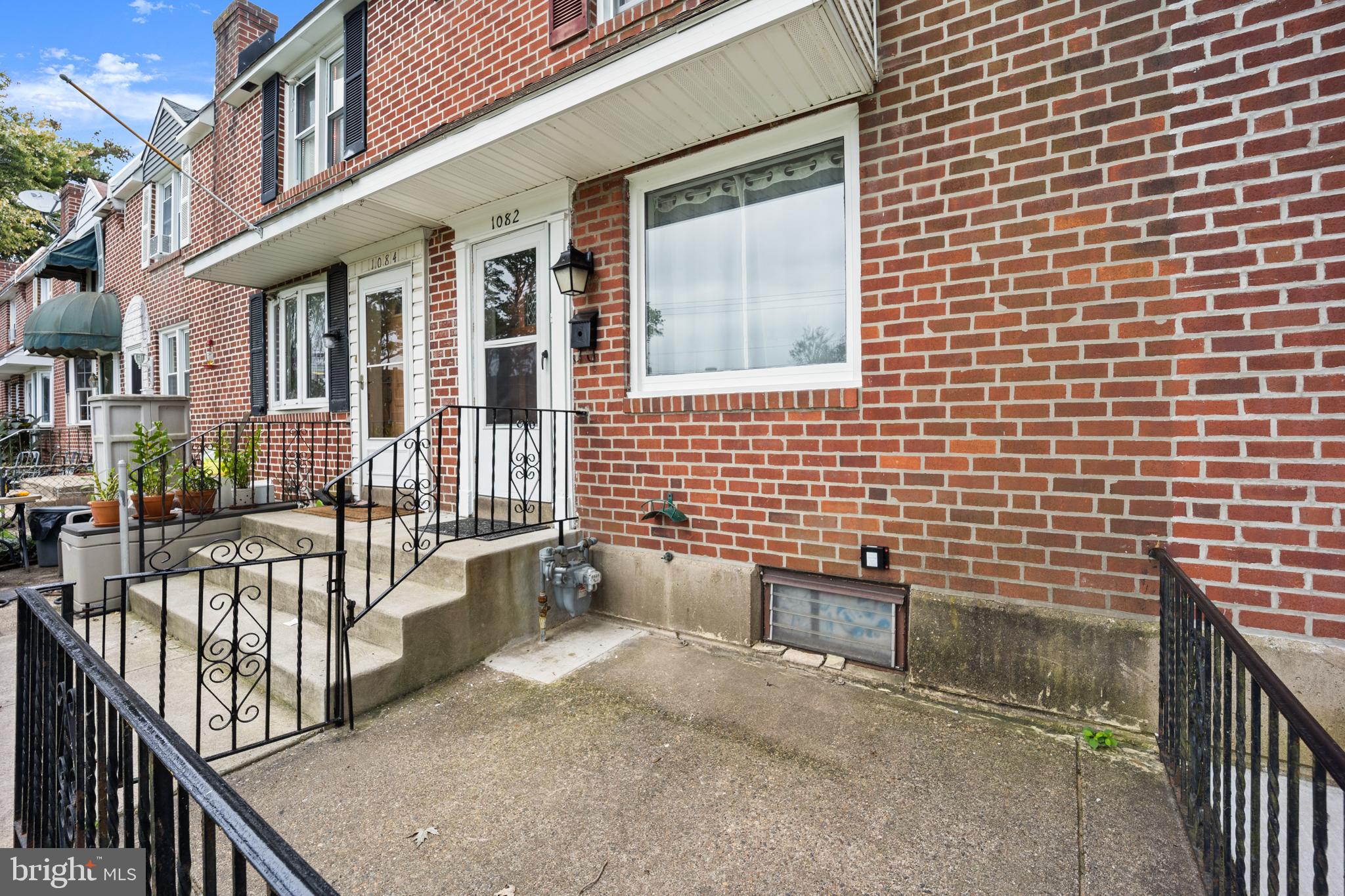 1082 Taylor Drive Folcroft, PA 19032 - Photo 4 of 35