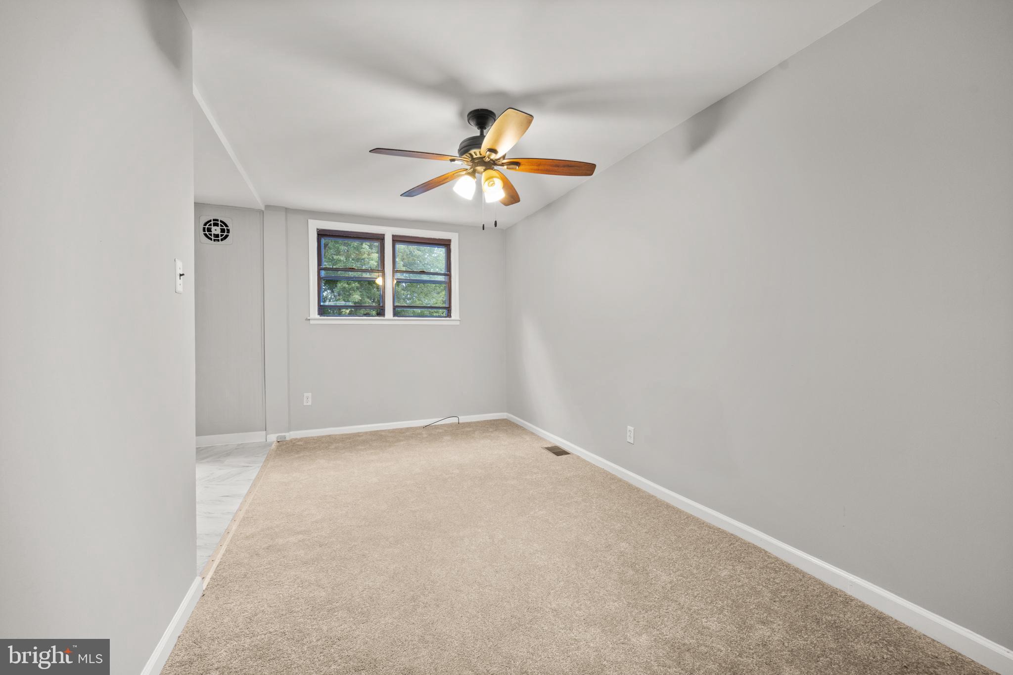 1082 Taylor Drive Folcroft, PA 19032 - Photo 9 of 35