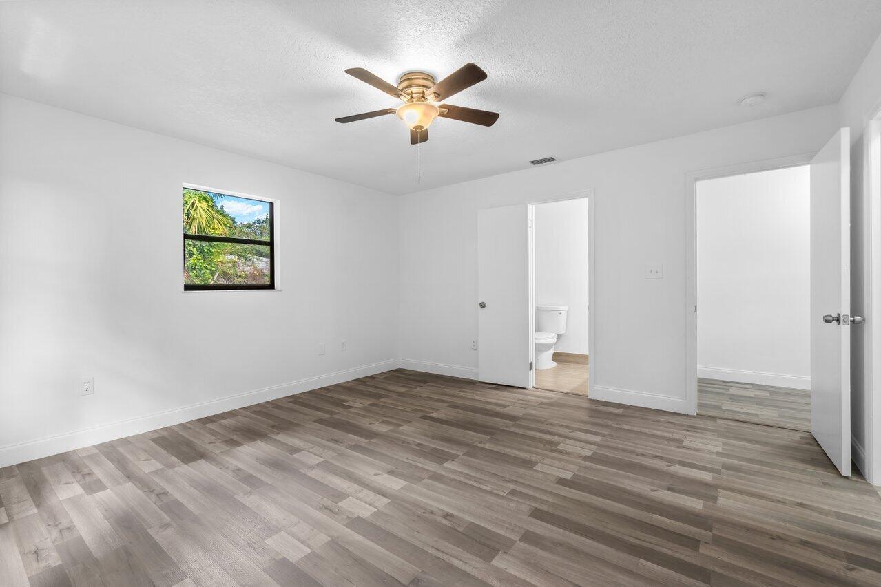 7106 Pensacola Road Fort Pierce, FL 34951 - Photo 23 of 34 024-7106PensacolaRoad-FortPierce-FL-3495