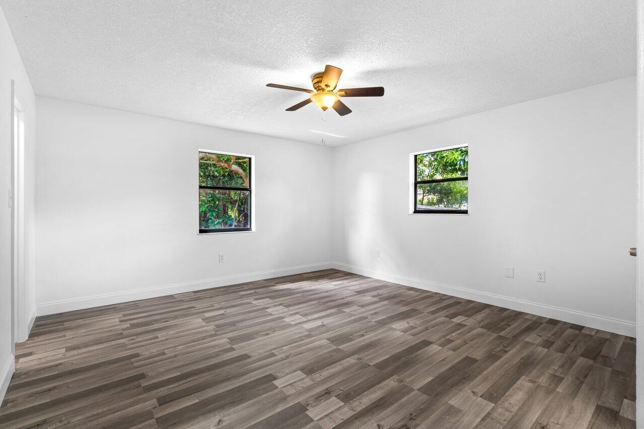7106 Pensacola Road Fort Pierce, FL 34951 - Photo 24 of 34 025-7106PensacolaRoad-FortPierce-FL-3495