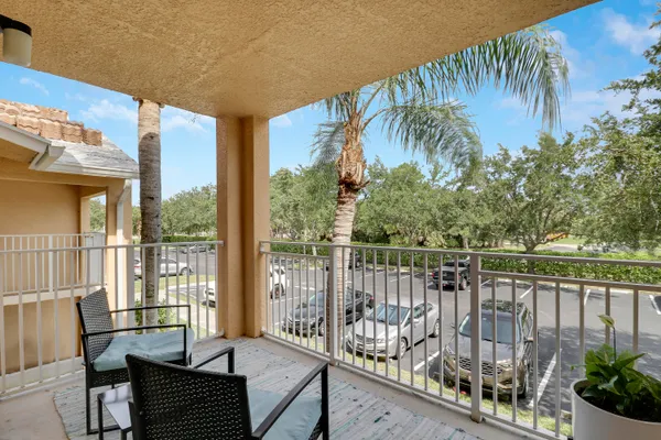 $169,000 | 261 Southwest Palm Drive, Unit 205, Port St. Lucie, FL 34986