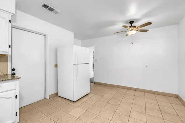 $320,000 | 4033 East Brentwood Avenue, Fresno, CA 93703