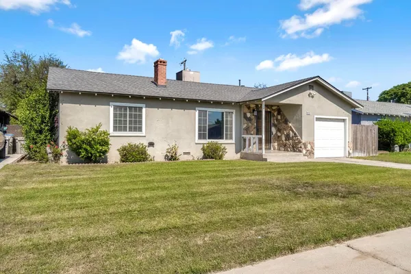 $320,000 | 4033 East Brentwood Avenue, Fresno, CA 93703