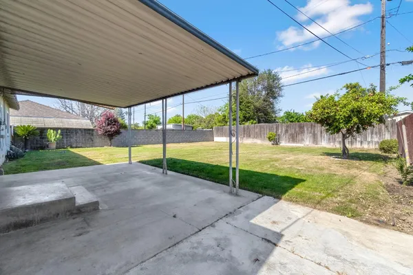 $320,000 | 4033 East Brentwood Avenue, Fresno, CA 93703