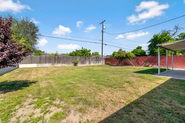$320,000 | 4033 East Brentwood Avenue, Fresno, CA 93703