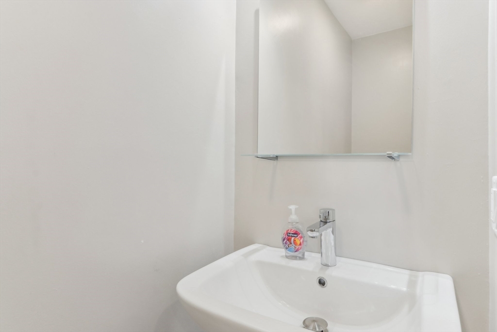 55 Green Street Marblehead, MA 01945 - Photo 27 of 41