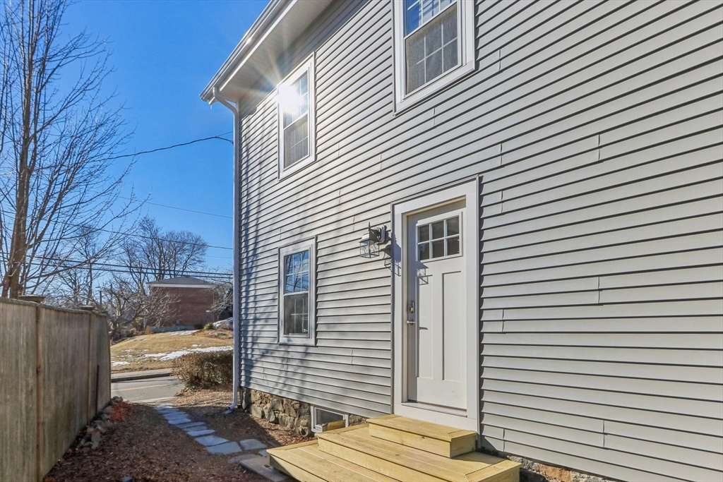 55 Green Street Marblehead, MA 01945 - Photo 8 of 41