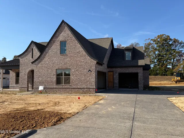$697,000 | 395 Ryecroft Drive, Hernando, MS 38632
