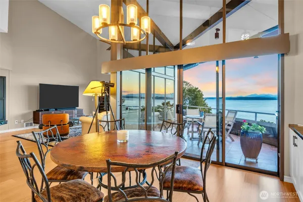 $1,399,000 | 7019 47th Avenue Southwest, Unit 18, Seattle, WA 98136
