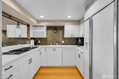 $1,399,000 | 7019 47th Avenue Southwest, Unit 18, Seattle, WA 98136