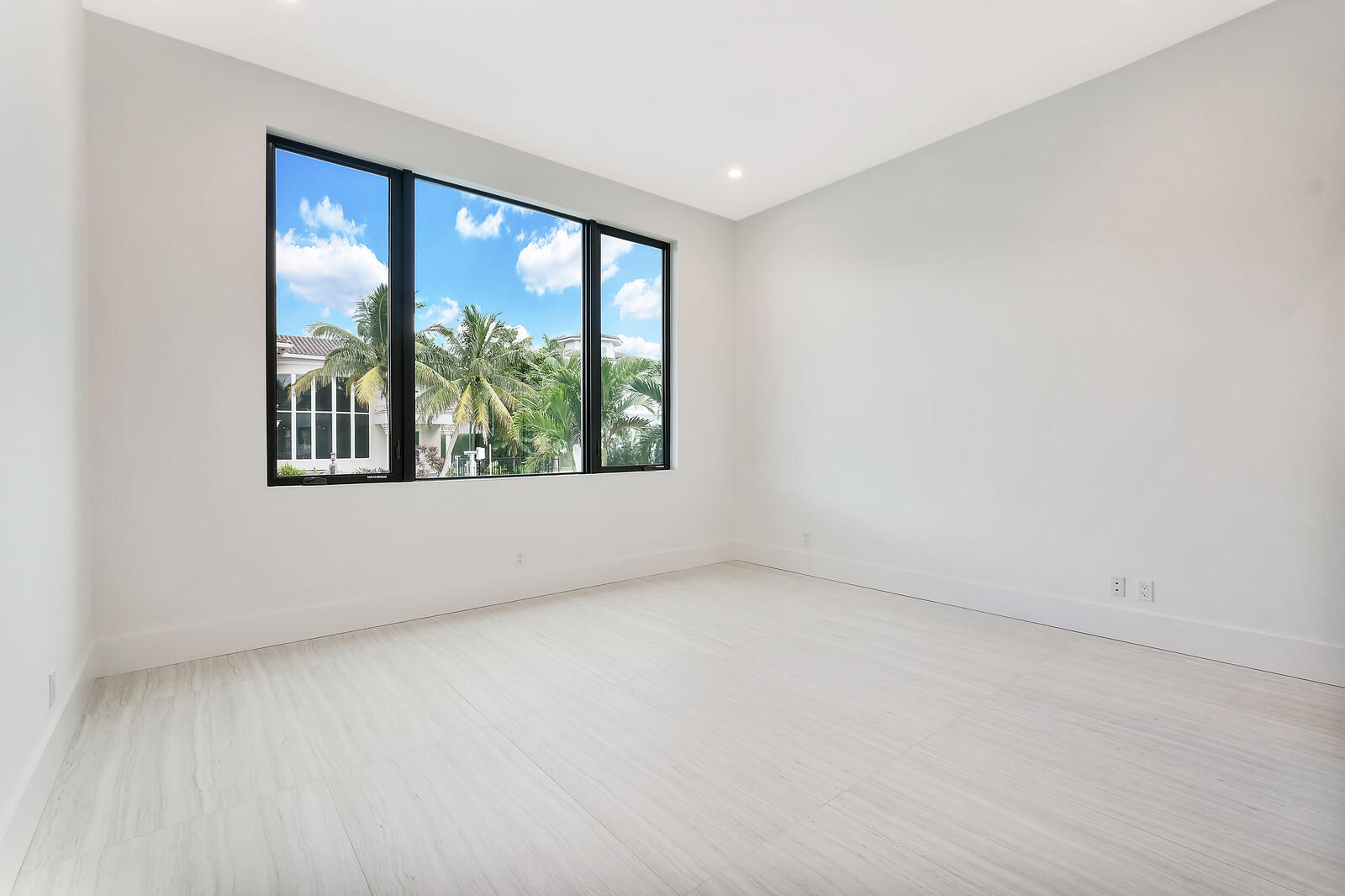 801 Northeast 70th Street Boca Raton, FL 33487 - Photo 26 of 64 26_Image_18_mls