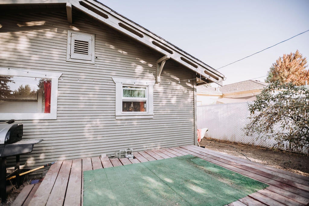 137 Southwest 10th Street Redmond, OR 97756 - Photo 29 of 42 DSC_4268