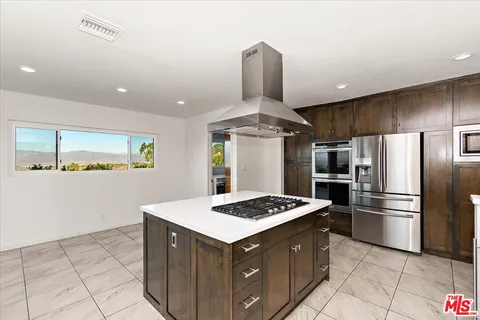 $2,049,500 | 15451 Longbow Drive, Sherman Oaks, CA 91403