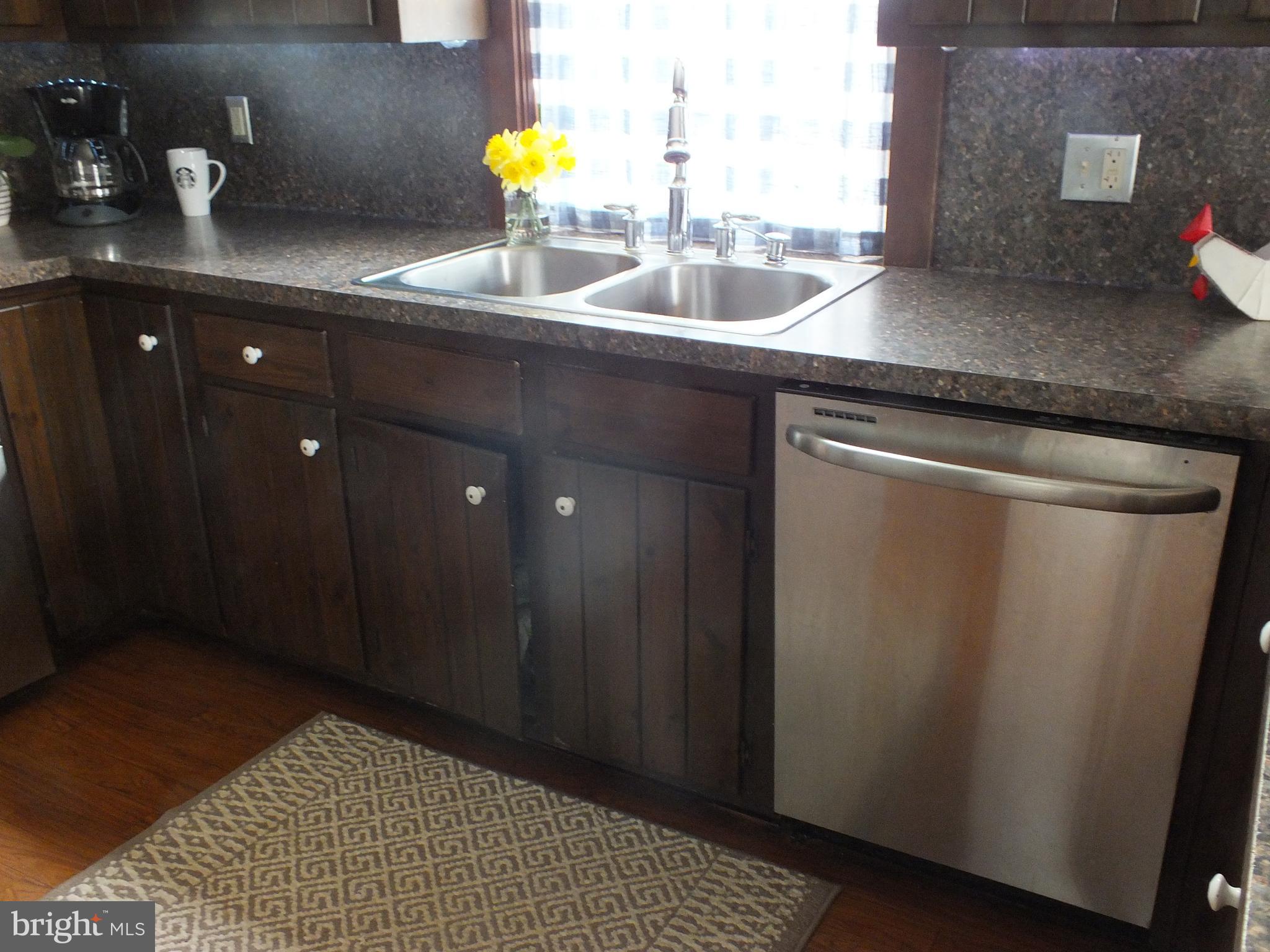 137 Church Road Lititz, PA 17543 - Photo 14 of 59 Kitchen