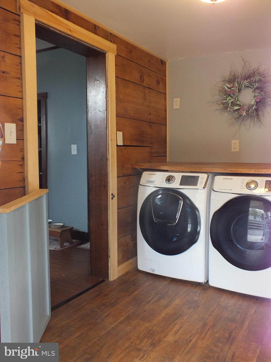 137 Church Road Lititz, PA 17543 - Photo 28 of 59 Mudroom/Laundry