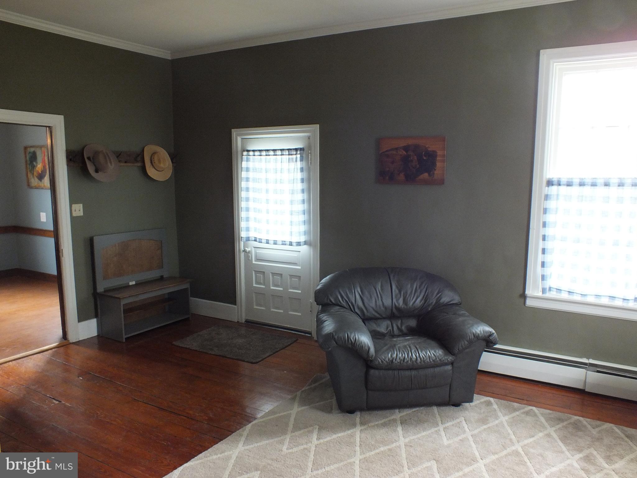 137 Church Road Lititz, PA 17543 - Photo 5 of 59 Living Room
