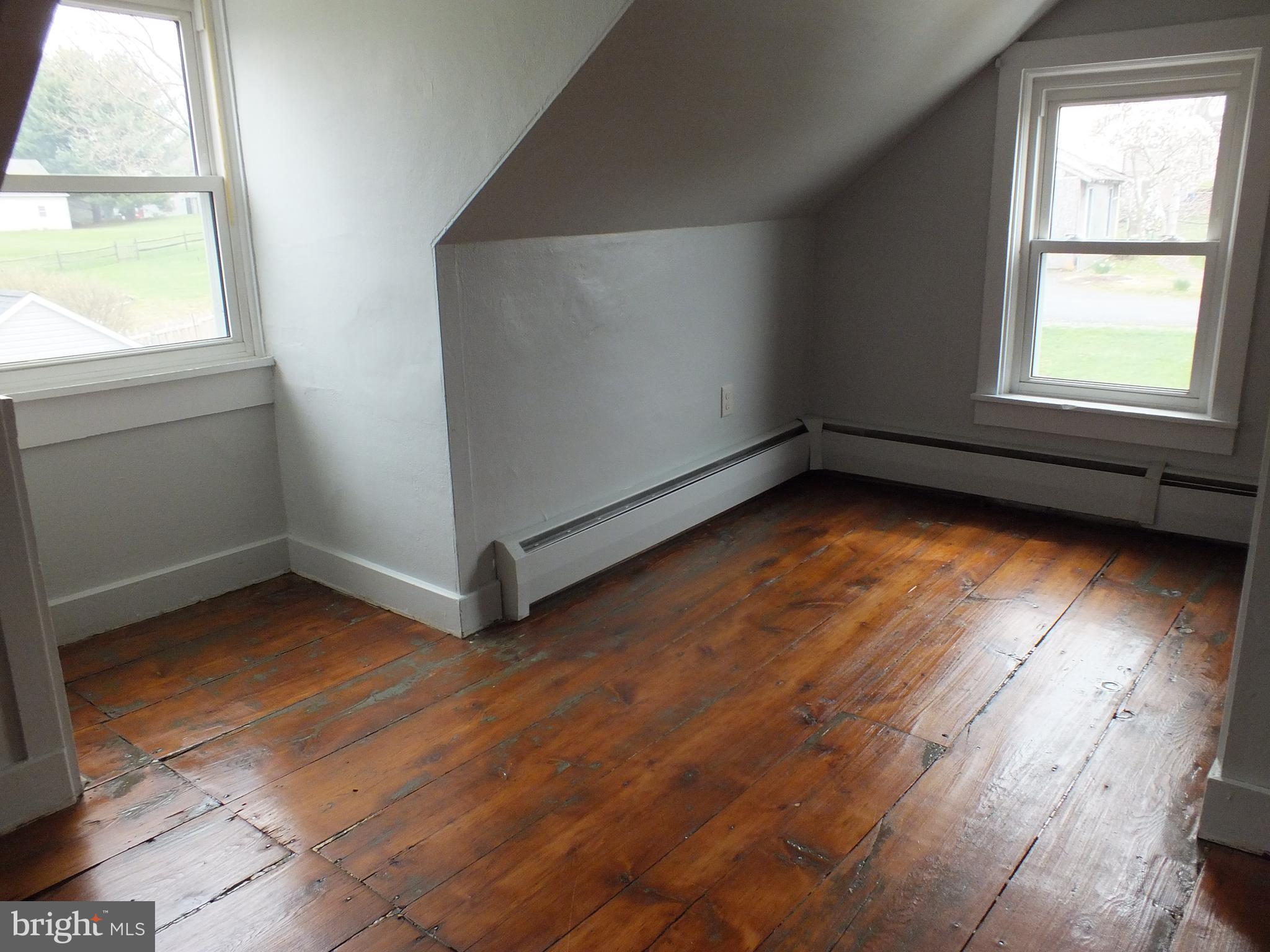 137 Church Road Lititz, PA 17543 - Photo 47 of 59 Bedroom 2